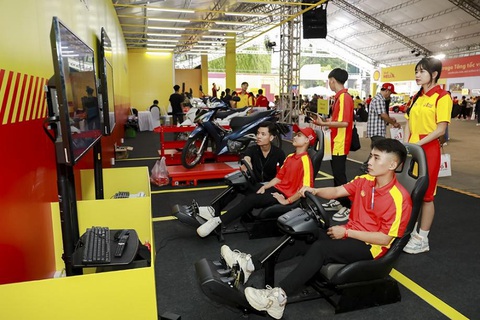 Shell nỗ lực đồng hành cùng cộng đồng thợ máy- Ảnh 4. Shell nỗ lực đồng hành cùng cộng đồng thợ máy- Ảnh 4.