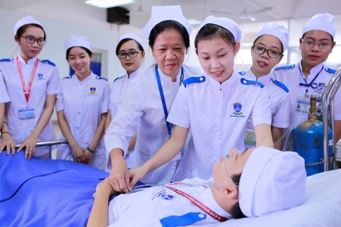 Xét tuyển đại học bằng học bạ: đăng ký ngay hay chờ điểm thi THPT?- Ảnh 3. Xét tuyển đại học bằng học bạ: đăng ký ngay hay chờ điểm thi THPT?- Ảnh 3.