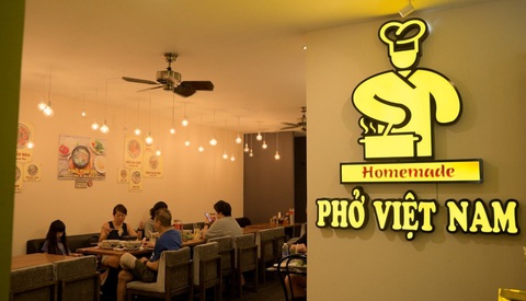 Quán Phở Việt Nam ở Quận 1 tiếp tục được Michelin gọi tên- Ảnh 2. Không gian bên trong Phở Việt Nam ở quận 1