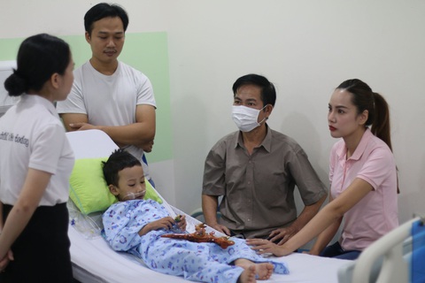Lê Hoàng Phương đồng hành cùng các hoạt động thiện nguyện giúp bệnh nhi - Ảnh: NVCC Hoa hậu Lê Hoàng Phương đồng hành cùng các hoạt động thiện nguyện giúp bệnh nhi - Ảnh: NVCC
