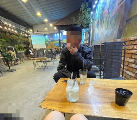 Sốc với chợ tình trên mạng - Kỳ 1: Livestream kèo sex chỉ 50.000 đồng- Ảnh 1. Thanh niên gạ mua tình theo tháng và đề nghị được “trả góp” - ẢNH: TRÚC QUYÊN