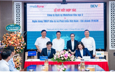 Gói giải pháp số dành cho khách hàng doanh nghiệp- Ảnh 1. Ngân hàng TMCP Đầu tư và Phát triển Việt Nam - Chi nhánh TP.HCM (BIDV HCM) và Công ty Dịch vụ MobiFone KV2 ký kết hợp tác