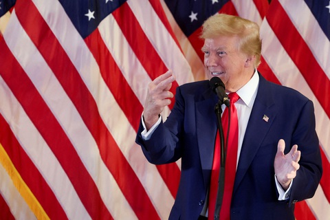 TikTok của ông Trump hơn 3 triệu người theo dõi, gấp 10 lần ông Biden- Ảnh 1. Cựu tổng thống Mỹ Donald Trump trong một cuộc họp báo tại thành phố New York, Mỹ ngày 31-5 - Ảnh: REUTERS
