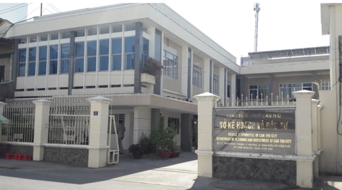 Nhiều sở ngành ở Cần Thơ bị giả danh với mục đích lừa đảo- Ảnh 1. Đến lượt Sở Kế hoạch và Đầu tư TP Cần Thơ cảnh báo tình trạng giả danh công chức của đơn vị - Ảnh: LÊ DÂN