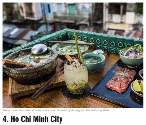 TP.HCM vào top 20 thành phố có ẩm thực ngon nhất thế giới- Ảnh 1. Món lẩu phở của quán ANAN được Time Out giới thiệu