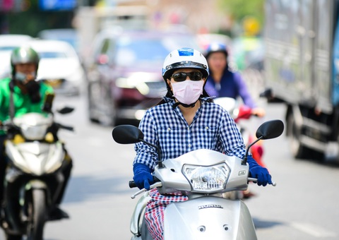Thời tiết hôm nay 4-6: Nam Bộ ngày nắng, Bắc Bộ mưa to- Ảnh 1. Dự báo hôm nay 4-6, thời tiết Nam Bộ ngày nắng nóng - Ảnh: QUANG ĐỊNH