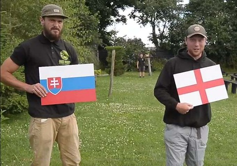 ‘Đại bàng tiên tri Honey’ dự đoán tuyển Anh thắng đậm Slovakia- Ảnh 2. Đại bàng Honey đã lựa chọn tuyển Anh thay vì Slovakia - Ảnh: THE SUN