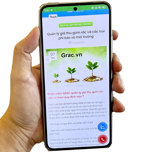 Chuyên nghiệp thu gom rác để nâng hiệu quả, không có thất thoát hay mập mờ- Ảnh 2. Theo đề án mới, từ ngày 1-7, người dân quận Bình Tân sẽ đóng tiền rác qua ứng dụng cho phường - Ảnh: CHÂU TUẤN