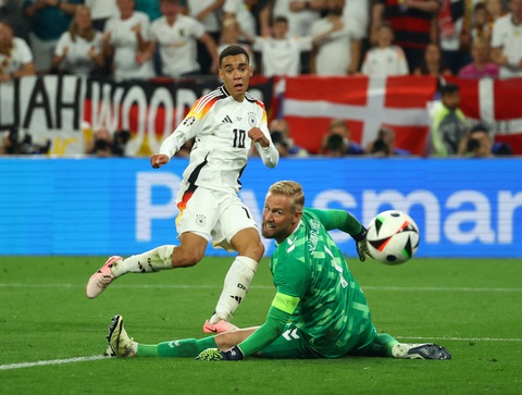 Đánh bại Đan Mạch, Đức vào tứ kết Euro 2024- Ảnh 3. Tuyển Đức có trận đấu khá vất vả trước Đan Mạch ở vòng 16 đội Euro 2024 - Ảnh: REUTERS