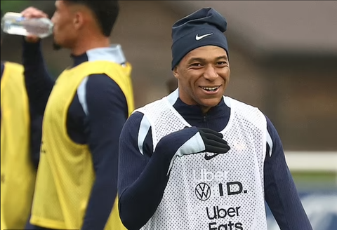 Website CLB Real Madrid bị ‘sập’ khi công bố Mbappe đến- Ảnh 1. Kylian Mbappe xác nhận đầu quân Real Madrid - Ảnh: Getty