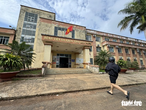 Đơn vị giám sát nghi ngờ nhiều thiết bị từ nhà thầu thi công, lắp đặt có nguồn gốc không rõ ràng, bị thổi giá. Như hệ thống xử lý nước thải từ khu bệnh viện cũ sang mới đã thay đổi thiết kế nhưng chưa có dự toán - Ảnh: TRUNG TÂN Đơn vị giám sát nghi ngờ nhiều thiết bị từ nhà thầu thi công, lắp đặt có nguồn gốc không rõ ràng, bị thổi giá - Ảnh: TRUNG TÂN