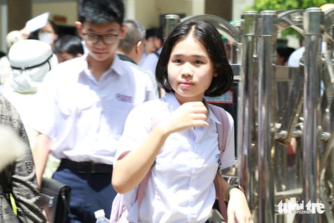 Đề chuyên văn vào lớp 10 Đà Nẵng về 'sống ảo' được cô trò khen nức nở- Ảnh 1. Hôm nay là ngày cuối cùng kỳ thi tuyển sinh vào lớp 10 Đà Nẵng - Ảnh: ĐOÀN NHẠN