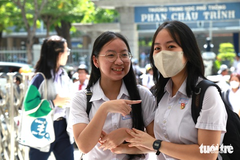 Đề chuyên văn vào lớp 10 Đà Nẵng về 'sống ảo' được cô trò khen nức nở- Ảnh 3. Đề thi chuyên văn vào lớp 10 Đà Nẵng được cả thí sinh và giáo viên đánh giá rất hay và thời sự - Ảnh: ĐOÀN NHẠN