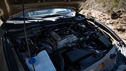 Toyota, Mazda, Honda, Suzuki và Yamaha thừa nhận gian lận- Ảnh 3. Phần mềm trang bị trên xe MX-5 thử nghiệm khác với phiên bản thương mại - Ảnh minh họa: Motor1