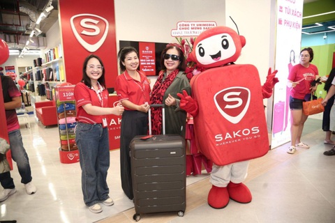 Hoa hậu Bùi Xuân Hạnh tham dự khai trương SAKOS House Vincom Mega Mall Grand Park- Ảnh 2. Hoa hậu Bùi Xuân Hạnh tham dự khai trương SAKOS House Vincom Mega Mall Grand Park- Ảnh 2.