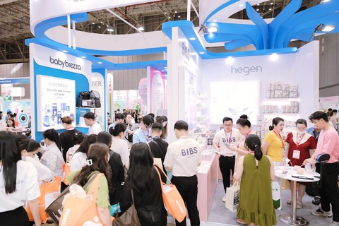Gian hàng TNCL nhận được nhiều sự quan tâm tại VietBaby Fair 2024- Ảnh 1. Gian hàng TNCL nhận được nhiều sự quan tâm tại VietBaby Fair 2024- Ảnh 1.
