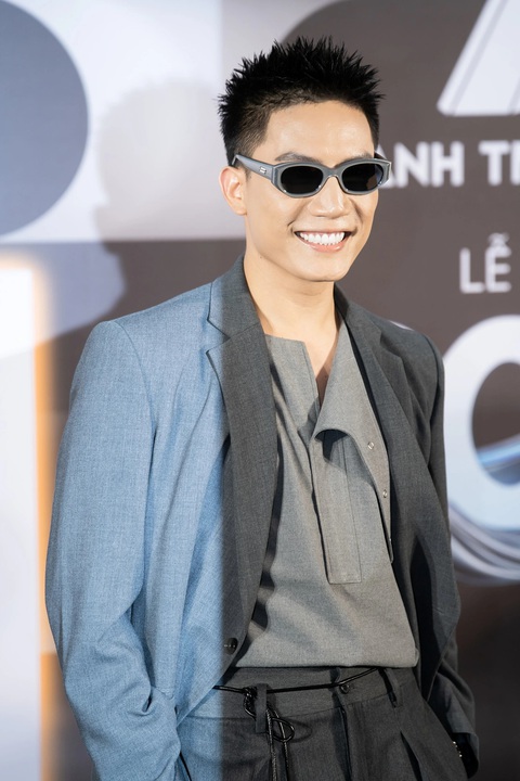 50 Anh Trai Ca sĩ Anh Tú