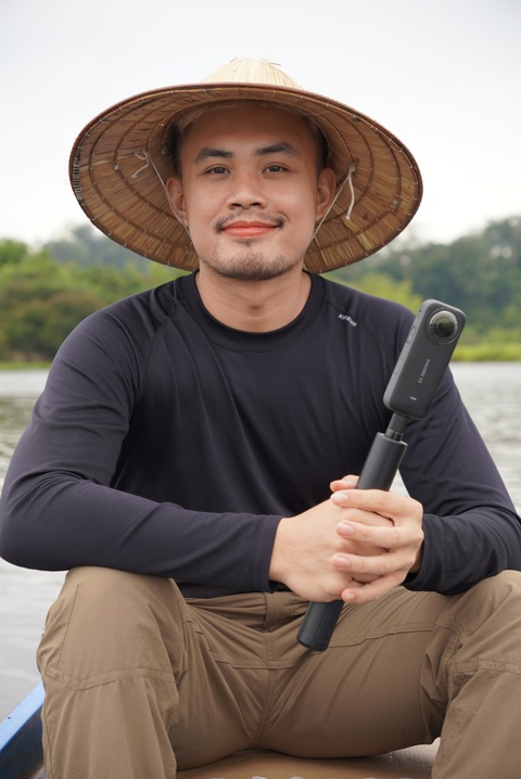 Travel blogger Dương Phú Quí bán nhà để làm cẩm nang du lịch xuyên Việt- Ảnh 1. Dương Phú Quí, chàng travel blogger “ôm mộng