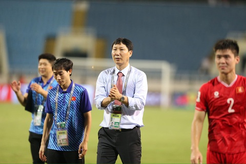 Việt Nam và 23 đội nào dự vòng loại 3 Asian Cup 2027?- Ảnh 2. HLV Kim Sang Sik và đội tuyển Việt Nam còn nhiều việc phải làm sau khi tan vỡ giấc mơ World Cup 2026 - Ảnh: HOÀNG TÙNG