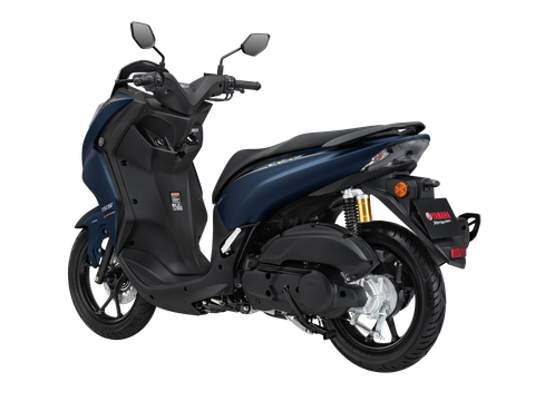 Xe máy Yamaha LEXi 155 2024 ra mắt tại Việt Nam: Giá từ 47,6 triệu, dễ làm khó Air Blade, Vario 160- Ảnh 12. Về vận hành, Yamaha LEXi LX 155 được trang bị động cơ Blue Core 155,1cc VVA 4 thì, làm mát bằng chất lỏng. Xe sử dụng chung piston với mẫu mô tô YZF-R15 giúp cải thiện hiệu suất. Phần nắp máy được sửa đổi để gia tăng công suất lọc không khí, góp phần giữ nhiệt độ và công suất máy ổn định. Van biến thiên VVA giúp xe bứt tốc mạnh mẽ, mượt mà hơn mà vẫn đảm bảo tiết kiệm nhiên liệu.