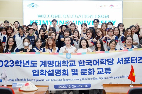 Học ngôn ngữ Hàn Quốc để khám phá xứ sở kim chi- Ảnh 5. Tăng cường gắn kết doanh nghiệp, hợp tác quốc tế tạo môi trường thực chiến chất lượng