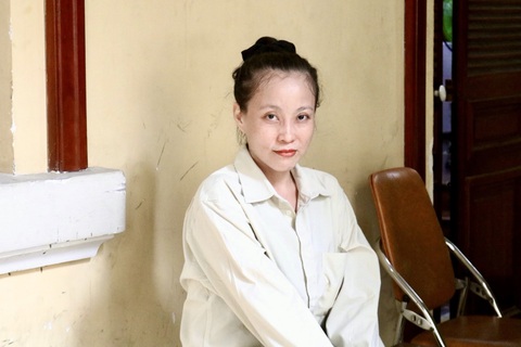 Nguyên tổng giám đốc Công ty Cửu Long Phi kháng cáo, đề nghị trả tự do- Ảnh 1. Bà Đỗ Tú Quân tại phiên tòa cấp sơ thẩm hôm 28-5 - Ảnh: KHẮC HIẾU