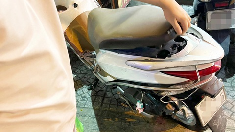 Bí mật trong thế giới cầm đồ - Kỳ 2: Liều lĩnh cầm đồ gian, đồ không chính chủ- Ảnh 1. Một chiếc xe không chính chủ vừa được cầm cố - Ảnh: YẾN TRINH