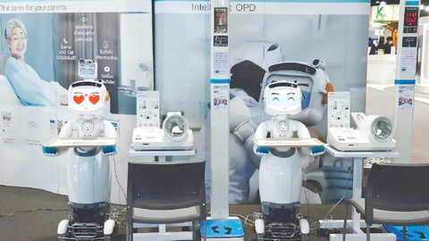 'Kinh tế bạc' ở Đông Nam Á- Ảnh 1. Robot chăm sóc người già được trưng bày tại một hội nghị ở thủ đô Bangkok, Thái Lan - Ảnh: AFP