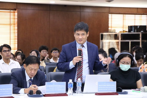 Khác biệt về chính sách khai thác tài nguyên nước sông Mekong là thách thức- Ảnh 2. Các đại biểu nêu tham luận tại hội thảo - Ảnh: CẨM NƯƠNG