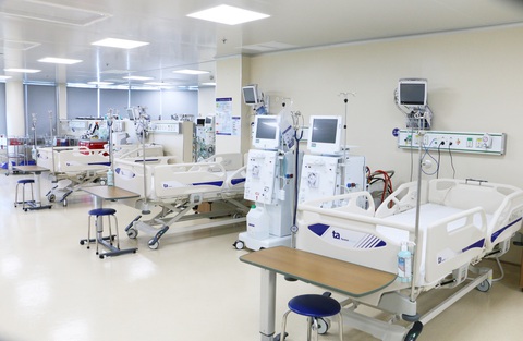 Triển khai Trạm cấp cứu vệ tinh 115- Ảnh 3. Trung tâm hồi sức cấp cứu được đầu tư các trang thiết bị máy móc tiên tiến bậc nhất cho phép thực hiện nhiều kỹ thuật hồi sức cấp cứu cao cấp - Ảnh: GIA HƯNG