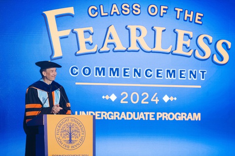 Chủ tịch Đại học Fulbright Việt Nam nhắn sinh viên ra trường giữ tinh thần 'không sợ hãi'- Ảnh 1. Tiến sĩ Scott Fritzen - chủ tịch Trường đại học Fulbright Việt Nam - tại sự kiện ngày 8-6 - Ảnh: THẢO NGUYỄN