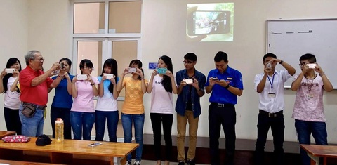 Có nhiều lớp, khóa học hướng dẫn kỹ năng chụp ảnh bằng điện thoại thông minh được tổ chức trong thời gian qua - Ảnh: Có nhiều lớp, khóa học hướng dẫn kỹ năng chụp ảnh bằng điện thoại thông minh được tổ chức trong thời gian qua - Ảnh: NVCC