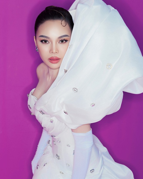 Giang Hồng Ngọc thừa nhận từng 'yêu đến lụy'- Ảnh 3. Giang Hồng Ngọc thừa nhận từng 'yêu đến lụy'- Ảnh 3.