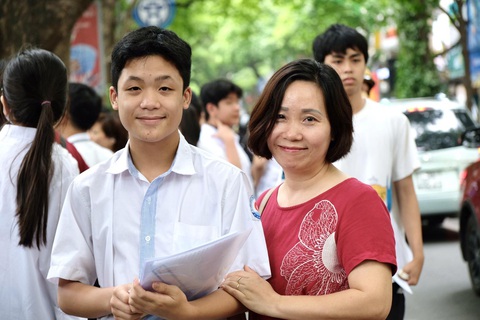 Thí sinh Nguyễn Hoàng Minh Quân cho biết có thể đạt trọn vẹn 10 điểm môn tiếng Anh - Ảnh: NGUYÊN BẢO Thí sinh Nguyễn Hoàng Minh Quân cho biết có thể đạt trọn vẹn 10 điểm môn tiếng Anh - Ảnh: NGUYÊN BẢO
