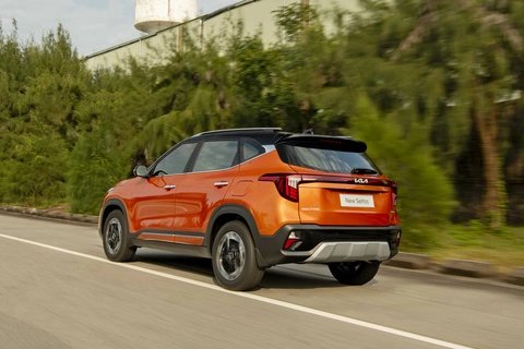 Kia Seltos 2024 thêm 2 phiên bản, nâng cấp bản giữa, giá thêm 20 triệu đồng- Ảnh 2. Kia Seltos 2024 ở Việt Nam nay có thêm hai bản mới - Ảnh: Kia
