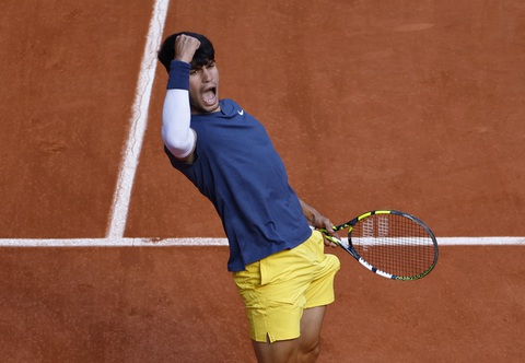 Carlos Alcaraz lần đầu vô địch Roland Garros sau 5 ván trước Zverev- Ảnh 7. Carlos Alcaraz lần đầu vô địch Roland Garros sau 5 ván trước Zverev- Ảnh 7.