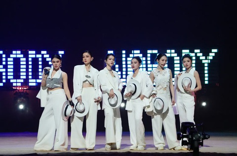 Suni Hạ Linh bứt phá tại 'Đạp gió'- Ảnh 2. Suni Hạ Linh bứt phá tại 'Đạp gió'- Ảnh 2.