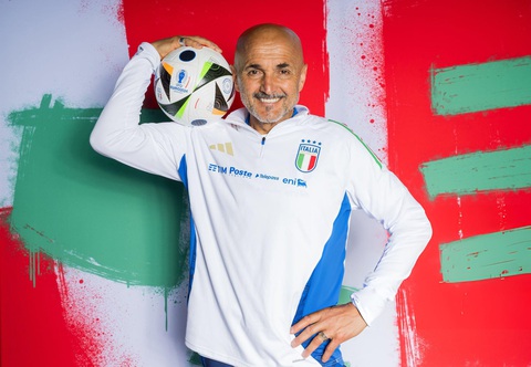 Chân dung ứng viên vô địch Euro 2024: Đừng xem thường tuyển Ý- Ảnh 3. HLV Luciano Spalletti được kỳ vọng sẽ mang đến những thay đổi tích cực cho tuyển Ý - Ảnh: UEF