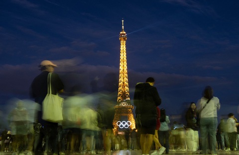 Nhiều thị trường đang muốn né du lịch đến Paris trong mùa Thế vận hội Olympic - Ảnh: AFP Nhiều thị trường đang muốn né du lịch đến Paris trong mùa Thế vận hội Olympic - Ảnh: AFP