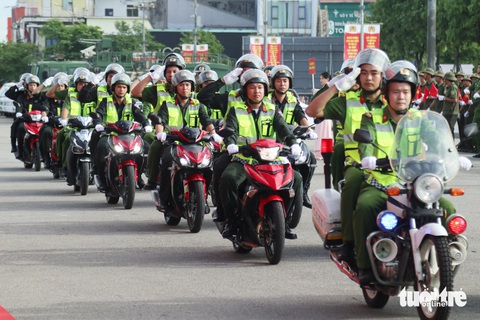 Bộ trưởng Lương Tam Quang: Lực lượng bảo vệ an ninh, trật tự cơ sở phải gần dân, sát dân- Ảnh 5. Đến nay, tỉnh Nghệ An đã chỉ đạo rà soát, thành lập 3.797 tổ bảo vệ an ninh, trật tự tại tất cả các khối xóm, thôn bản - Ảnh: DOÃN HÒA