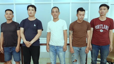 Chỉ trong 1 tháng, đường dây cá độ giao dịch hơn trăm tỉ đồng- Ảnh 1. Những người liên quan trong đường dây cá độ bóng đá - Ảnh: H.B.