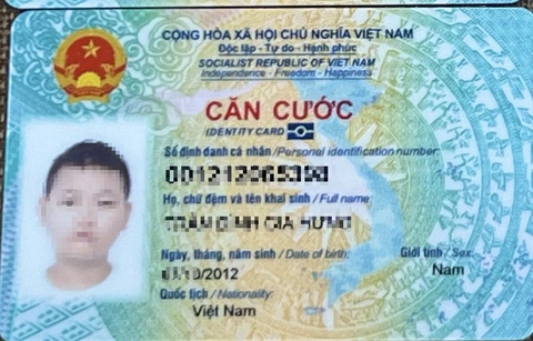 Hình ảnh cận cảnh thẻ căn cước mới- Ảnh 3. Căn cước cho công dân từ 6 tuổi trở lên có ảnh khuôn mặt của người được cấp thẻ căn cước - Ảnh: DANH TRỌNG
