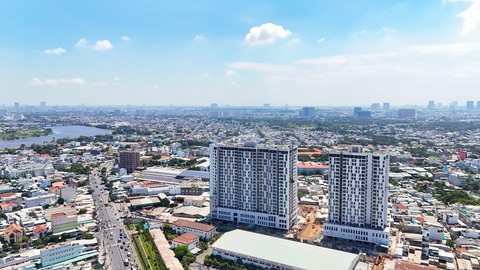 Căn hộ chuẩn bị bàn giao ở TP.HCM ‘hút’ khách hàng- Ảnh 2.
