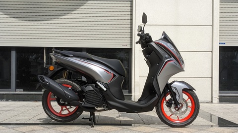 Yamaha LEXi 155: Xe tay ga dành cho nam giới hiện đại- Ảnh 5. Yamaha LEXi 155: Xe tay ga dành cho nam giới hiện đại- Ảnh 5.