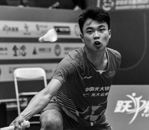 Tài năng cầu lông 17 tuổi Trung Quốc đột tử khi đang thi đấu- Ảnh 1. Tay vợt cầu lông người Trung Quốc Zhang Zhijie đã ra đi mãi mãi - Ảnh: AFP