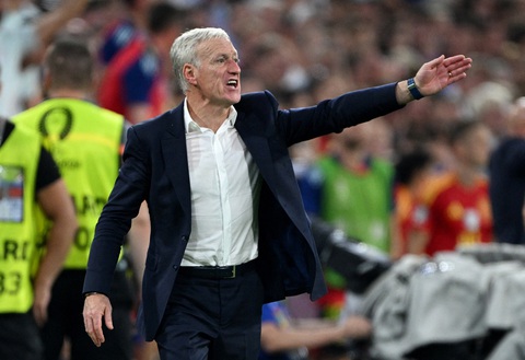 Mặt nạ của Mbappe, mặt nạ của tuyển Pháp- Ảnh 3. HLV Deschamps không còn ý tưởng gì mới mẻ cho tuyển Pháp - Ảnh: REUTERS
