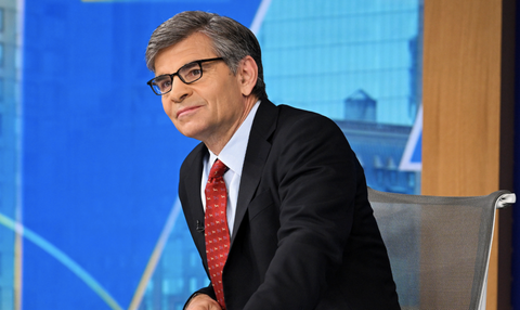 Giây phút 'thật lòng', nhà báo ABC News nói ông Biden 'không thể làm tổng thống'- Ảnh 1. Nhà báo George Stephanopoulos của ABC News - Ảnh: NBC News