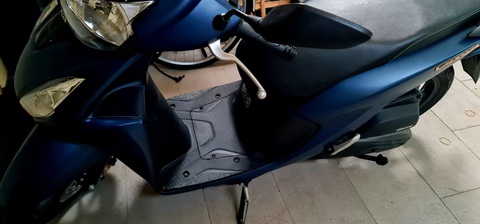 Xe mới mua 43 triệu, chỉ được cầm 8 triệu để trả nợ thua độ banh cho con - Ảnh: MẠNH DŨNG Xe mới mua 43 triệu, chỉ được cầm 8 triệu để trả nợ thua độ banh cho con - Ảnh: MẠNH DŨNG