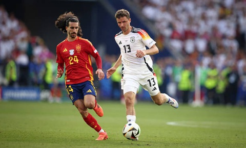 Thomas Muller (phải) không được ra sân nhiều tại Euro 2024 - Ảnh: GETTY