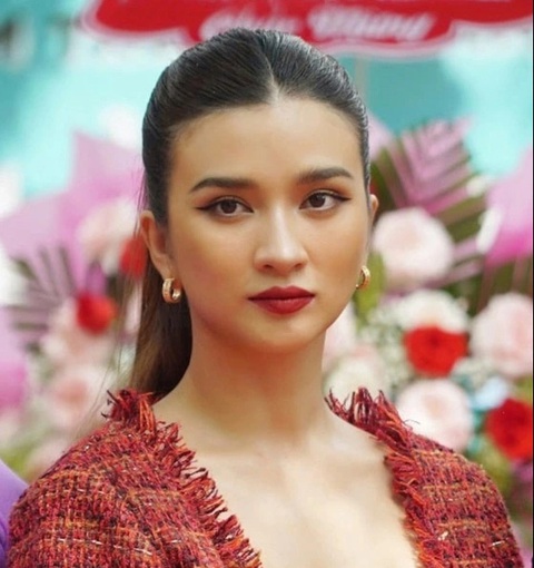 Diễn viên Kim Tuyến tham gia phim Miền ảo vọng của đạo diễn Xuân Phước Diễn viên Kim Tuyến tham gia phim Miền ảo vọng của đạo diễn Xuân Phước